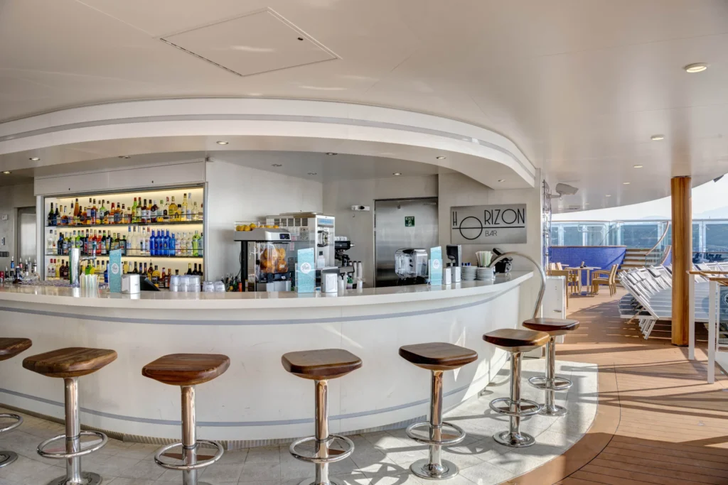 MSC Meraviglia Horizon Bar