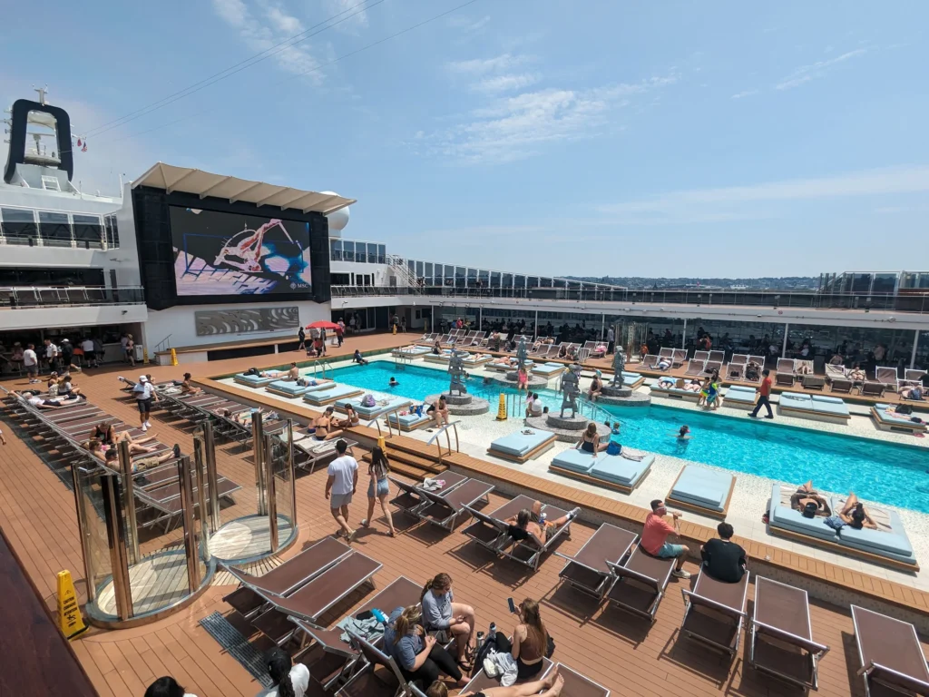 MSC Meraviglia Atmosphere Pool
