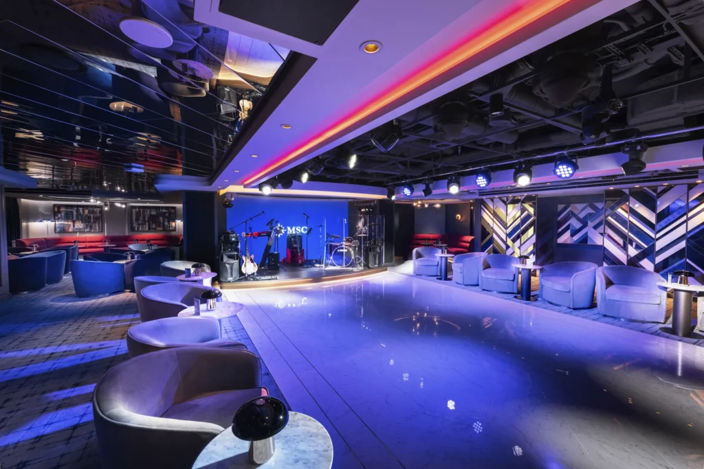 MSC Seashore Uptown Lounge