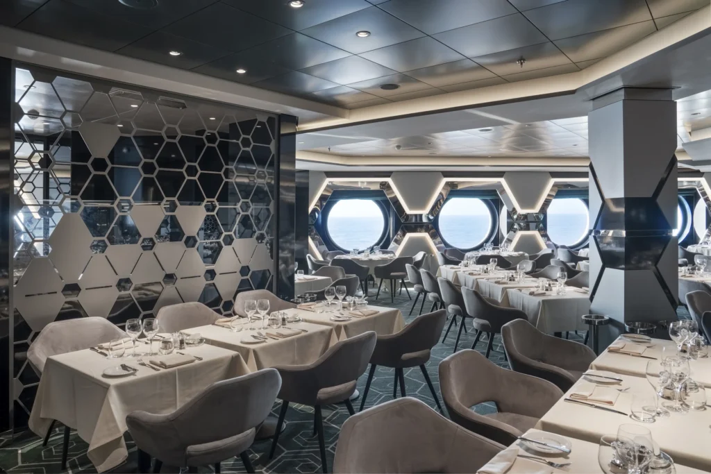 MSC World America Hexagon Restaurant